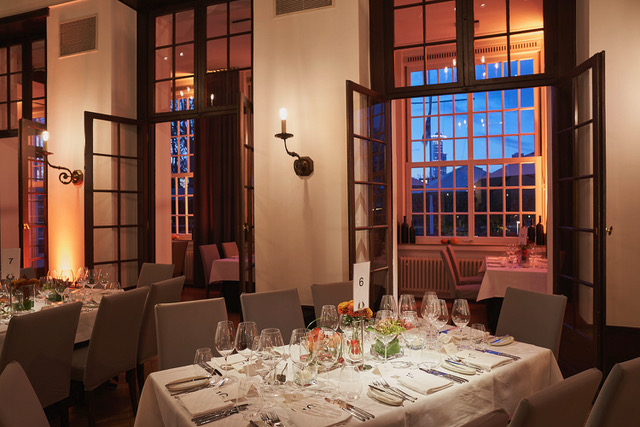 2025 11 Jubilaeumsfeier 0006 tisch